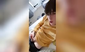 Nerdy Boy Has Huge Cumshot- Cute Porn